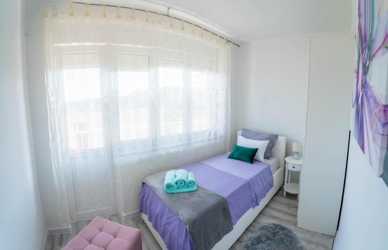 クニンApartman Mアパートメント エクステリア 写真